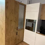 Przytulny Z Ogrodem W Jeleniej Gorze By Renters *