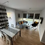 Przytulny Z Ogrodem W Jeleniej Górze By Renters