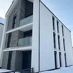 Przytulny Z Ogrodem W Jeleniej Górze By Renters