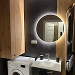 Przytulny Z Ogrodem W Jeleniej Gorze By Renters