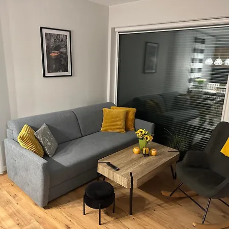 Апартаменты Przytulny Z Ogrodem W Jeleniej Gorze By Renters Еленя-Гура
