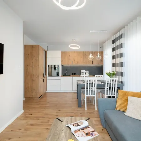 Przytulny Z Ogrodem W Jeleniej Gorze By Renters Jelenia Góra