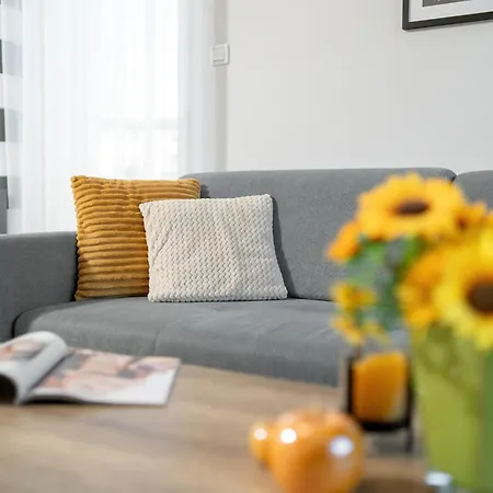Przytulny Z Ogrodem W Jeleniej Gorze By Renters 아파트 *