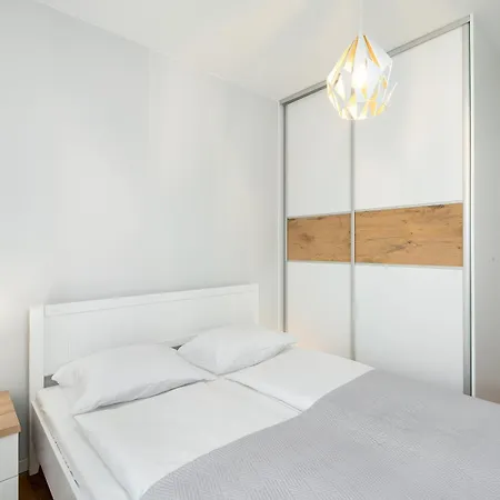 Apartment Przytulny Z Ogrodem W Jeleniej Gorze By Renters *