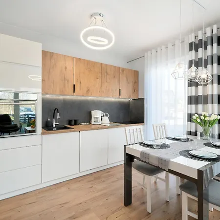 Przytulny Z Ogrodem W Jeleniej Gorze By Renters