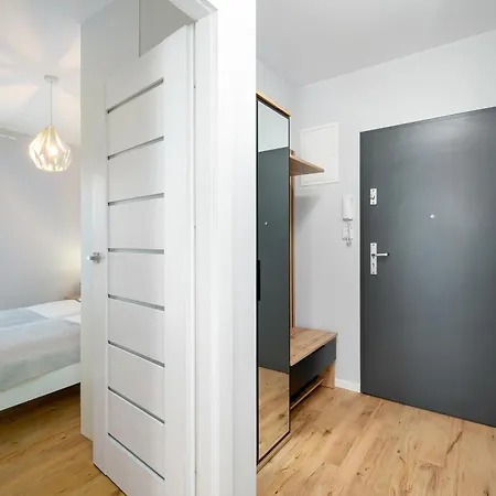 Przytulny Z Ogrodem W Jeleniej Gorze By Renters 아파트