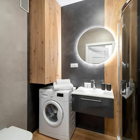 Przytulny Z Ogrodem W Jeleniej Gorze By Renters Jelenia Góra
